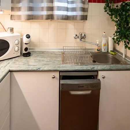 Διαμέρισμα Bumblebee With Ac