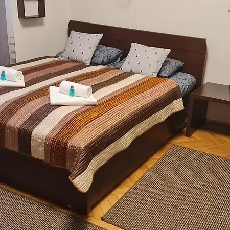 Bumblebee With Ac Διαμέρισμα Βουδαπέστη